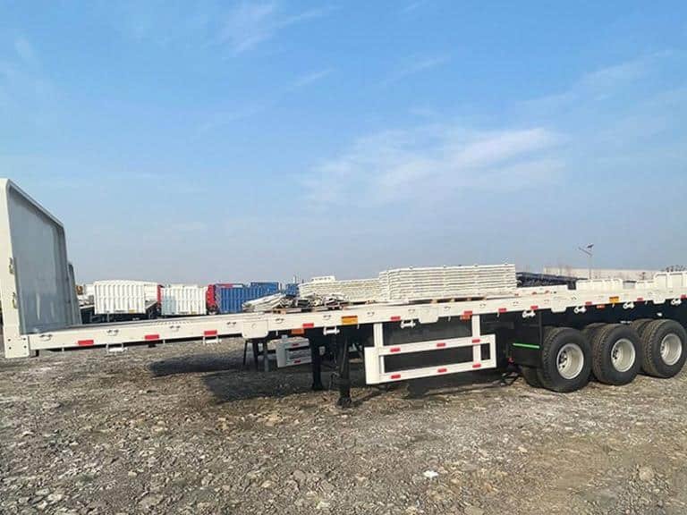 uperlink trailer's multi-axle configuration and modular design allows for efficient cargo transportation and fuel efficiency.
