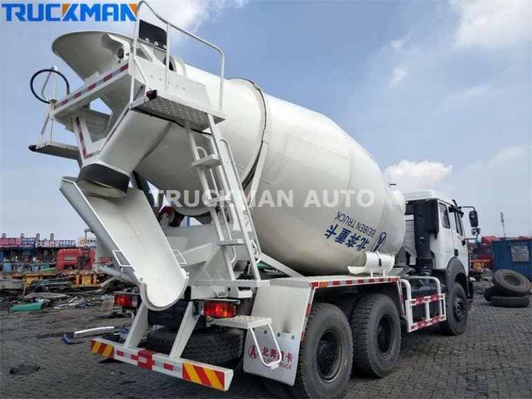 Camión hormigonera North Benz 6x4 de 10 ruedas  